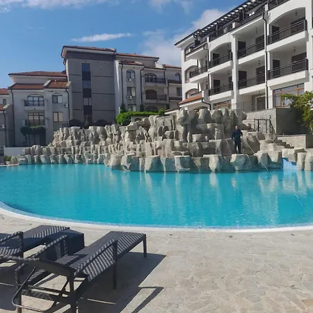 Beautiful 3 With Pool And Sea View Aheloy Apartment
